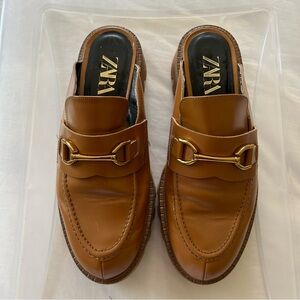 Loafer mule platform